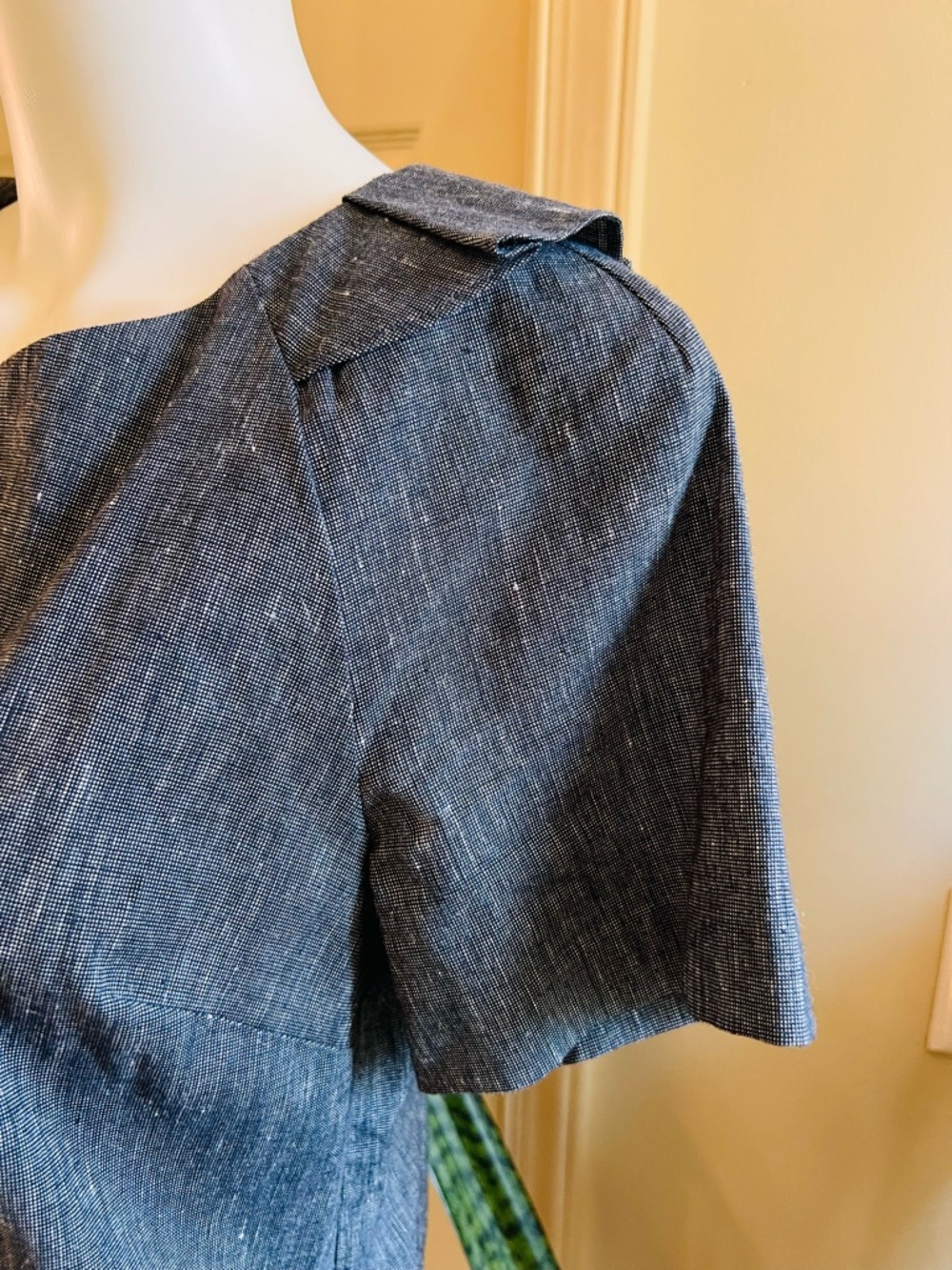 Banana Republic Shift Dress Ruffle Neck Short Sleeve Pockets - Picture 6 of 10
